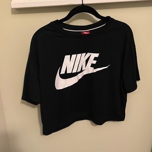 Nike crop Tshirt